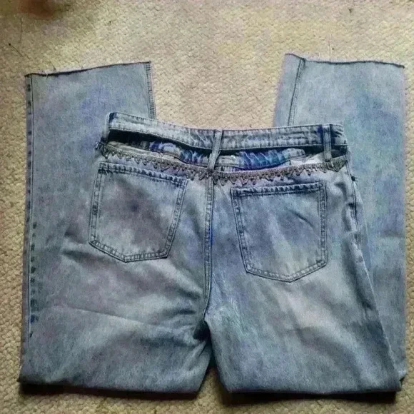 Twelve Jeans, size 30 with rhinestone back - Picture 5 of 6